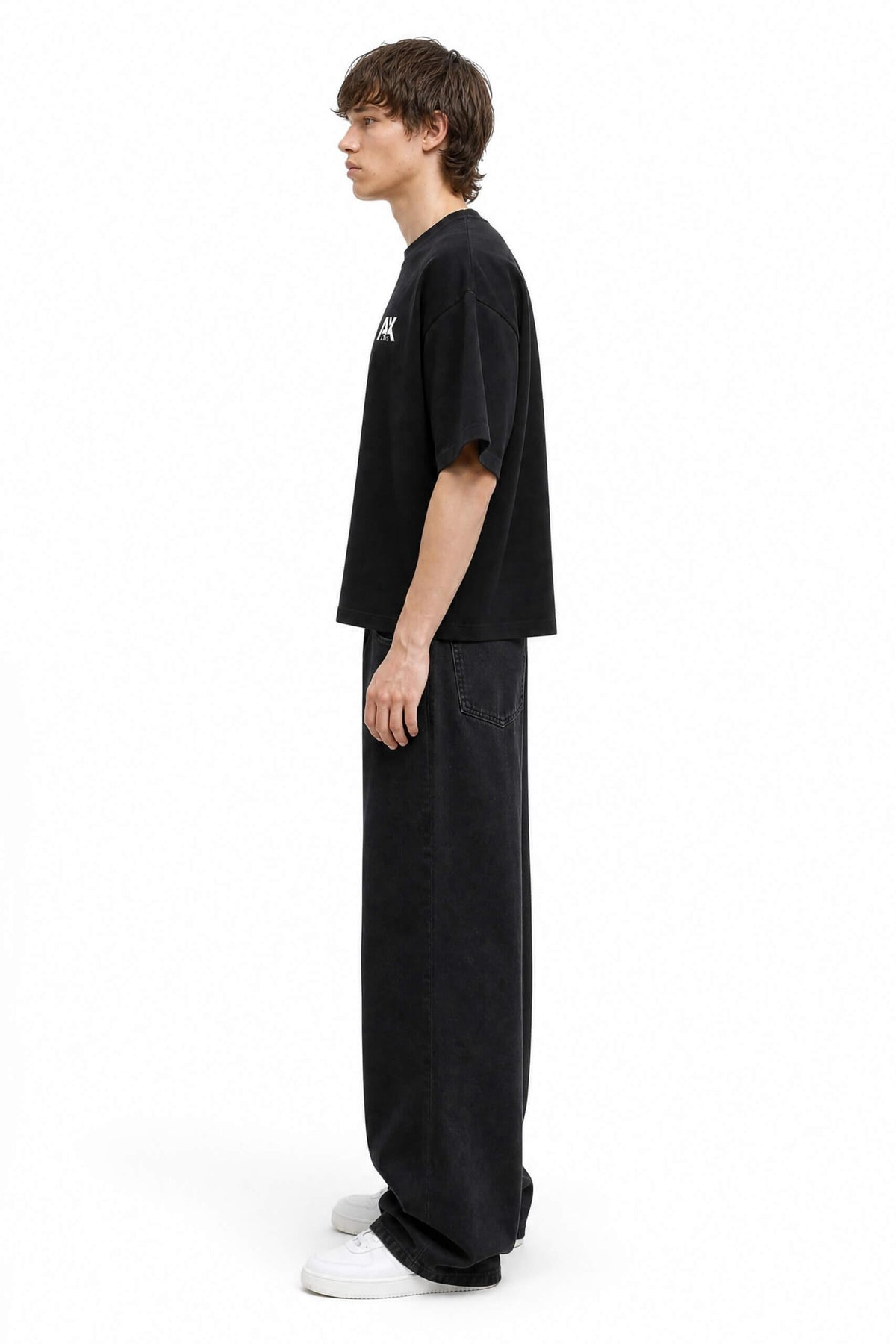 Oversized Heavyweight Streetwear T-Shirt – Cyberpunk Graphic