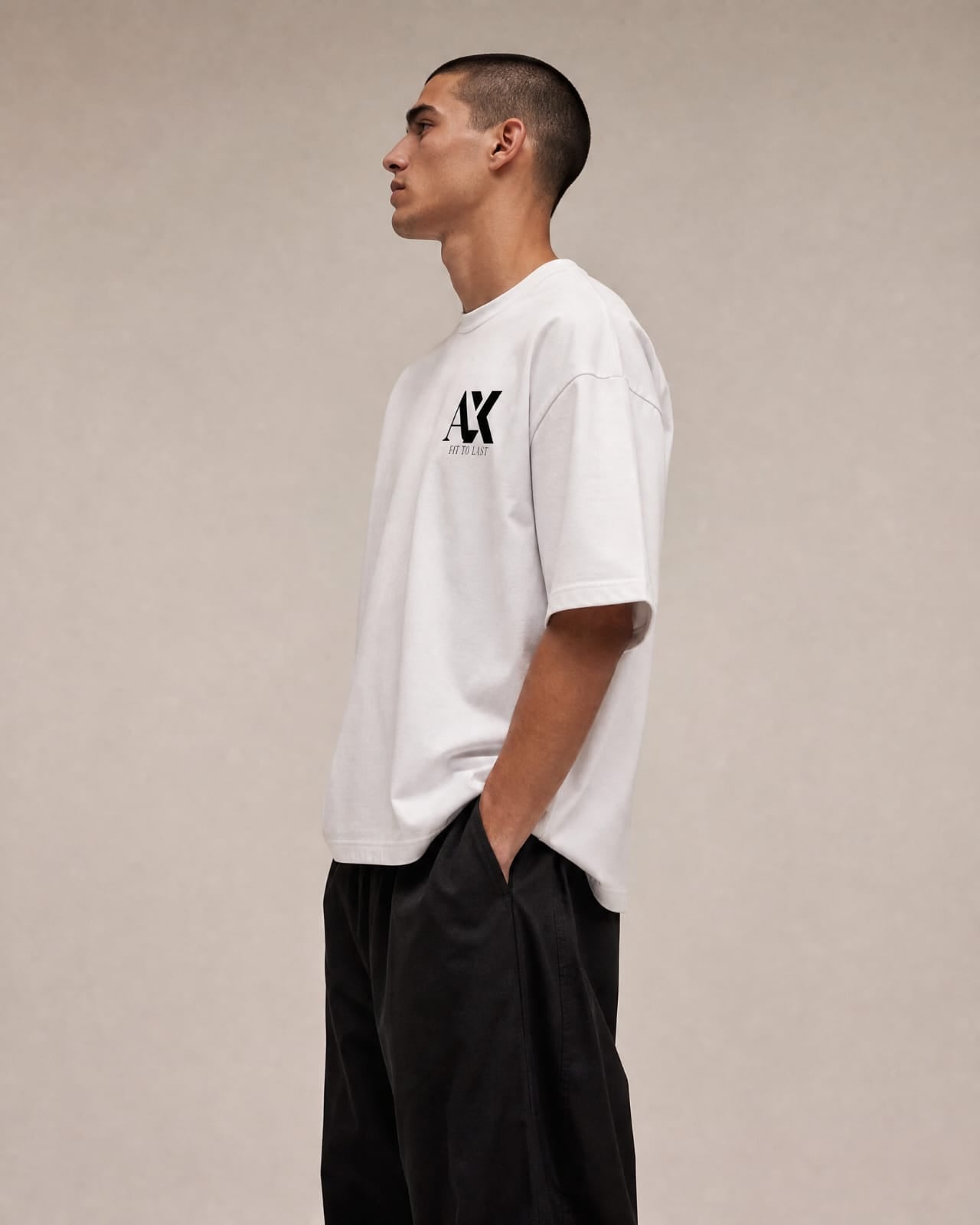 URBSN // Oversized Heavyweight White Tee