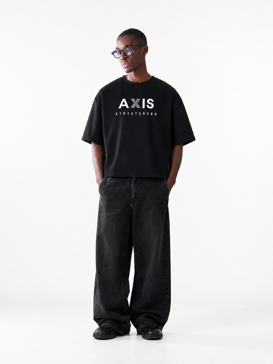 YELLOW ROSE // Oversized Black Tee
